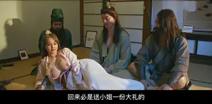 Kiều nữ say trong quán bar bị nhân viên đưa vào khách sạn